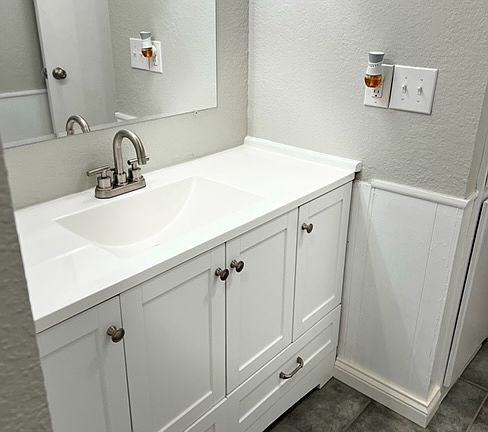 Guest Bathroom
