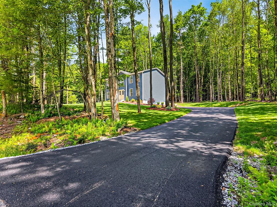 1st image of 677 Marsh Road