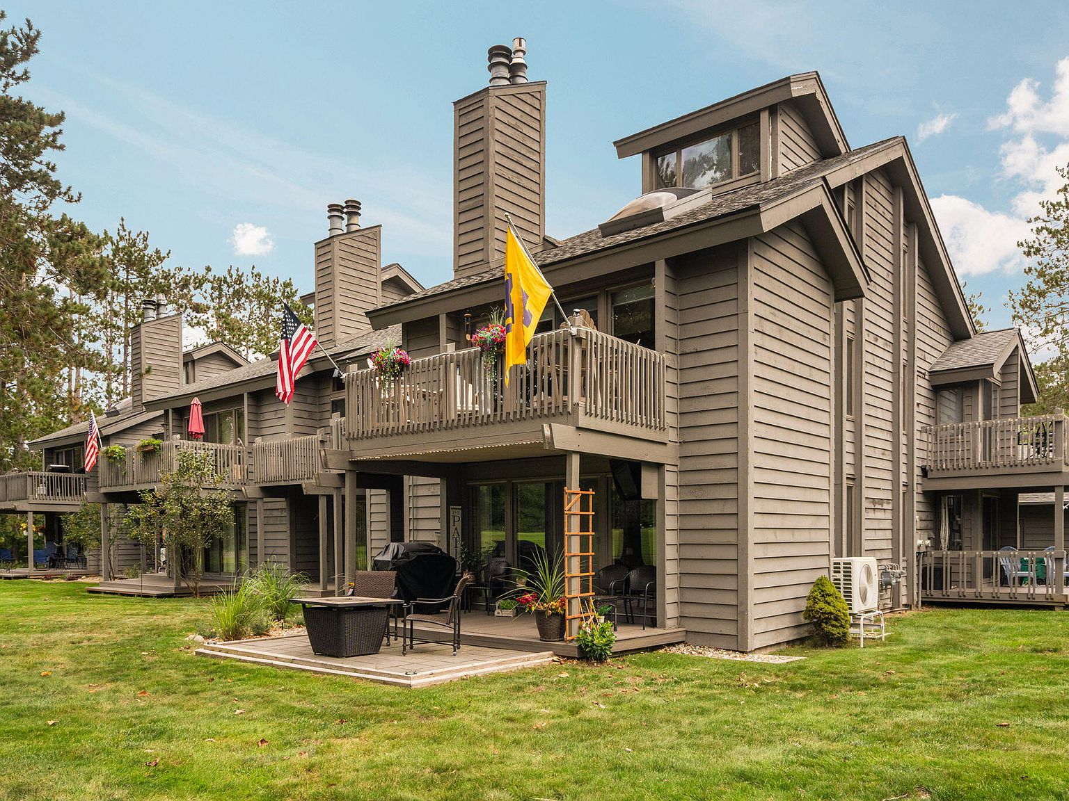 6266 Whispering Lake Dr — Michawye Hills Golf Club