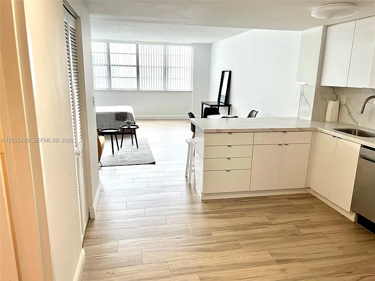 801 Brickell Bay Dr #1469 — Photo 8
