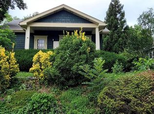 122 W Hendrickson Ave, Morrisville, PA