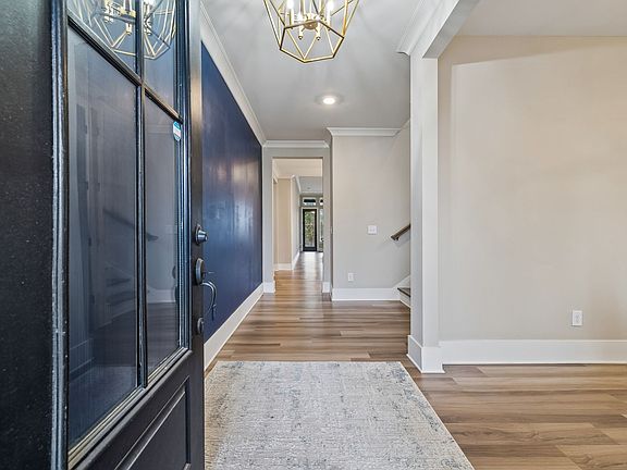 5th image of 2064 Neill Ln