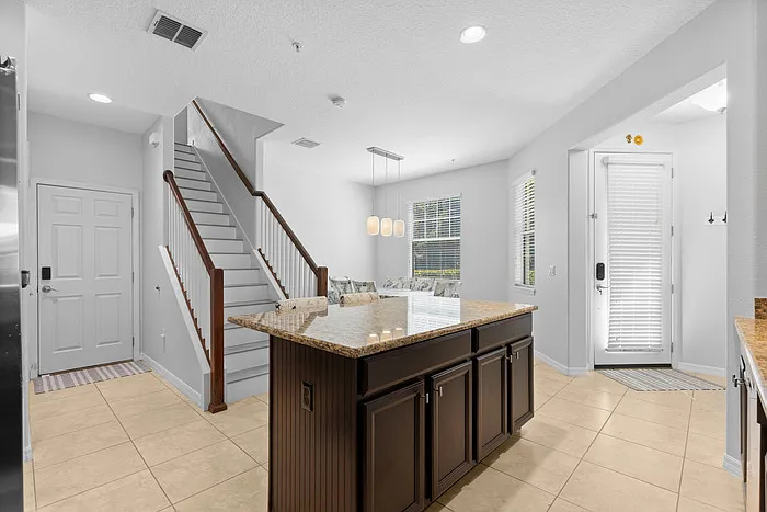 9496 Strongbark Ln — Photo 10