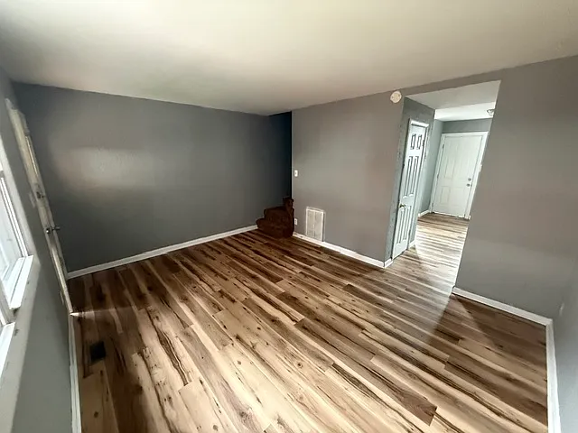 2 bed, $1,285 — Photo 3