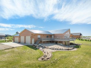 14 Sunset Way, Parshall, ND 58770