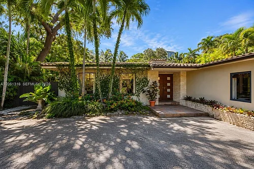 560 Sabal Palm Rd Photo 1