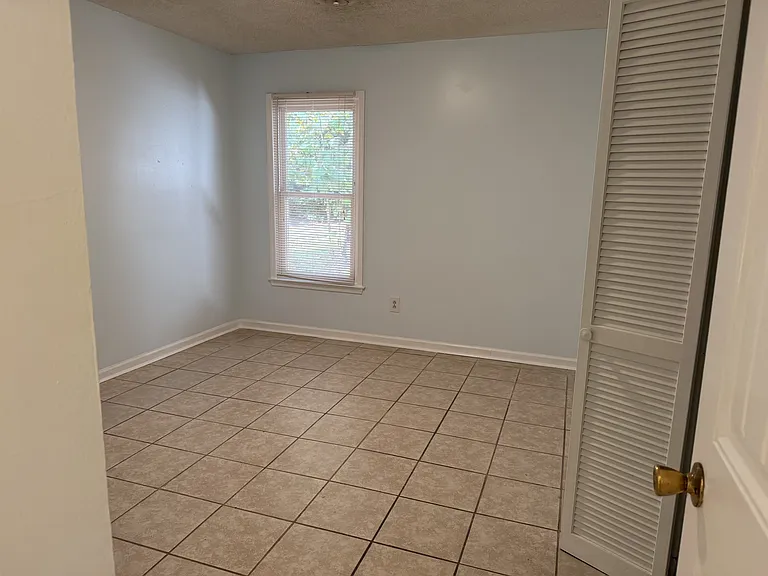 133 Twin Wood Dr #1 — Photo 15