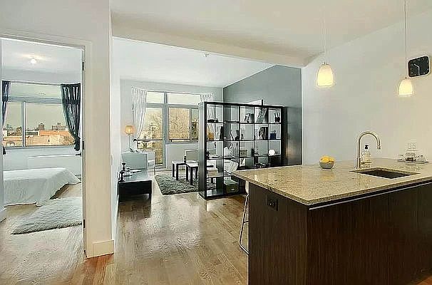 1st image of 806 Bergen St #412