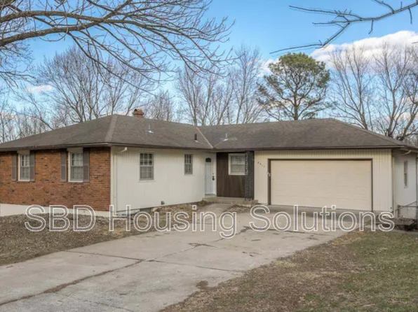 8311 Manning Ave, Raytown, MO 64138