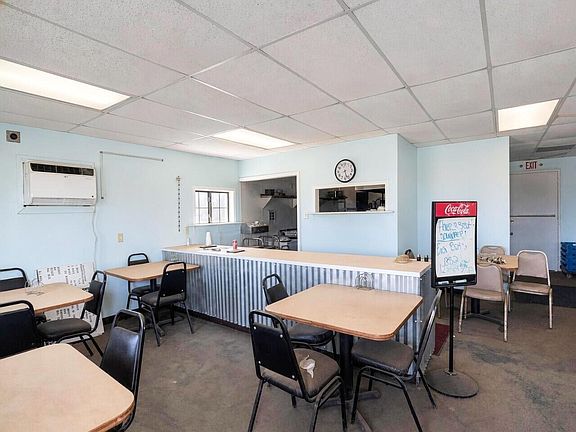 2nd image of 502 N College Ave