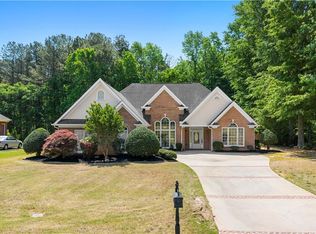 681 Templeton Dr, Loganville, GA 30052