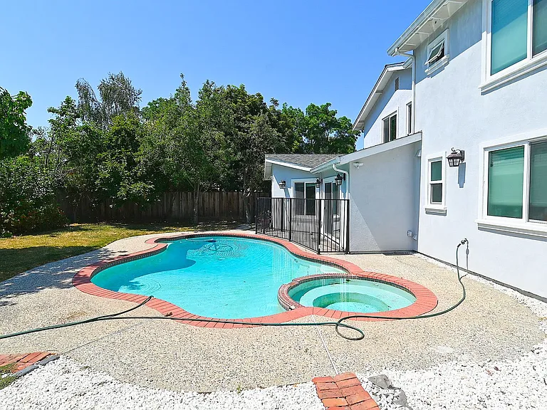 3332 Hogarth Pl — Photo 7