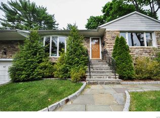 67 Harbor Ln, New Rochelle, NY 10805