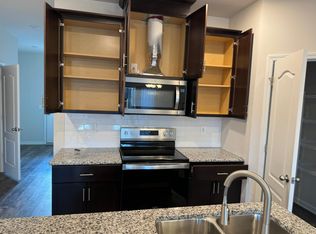 127 Joneshaven Dr, Fuquay Varina, NC 27526