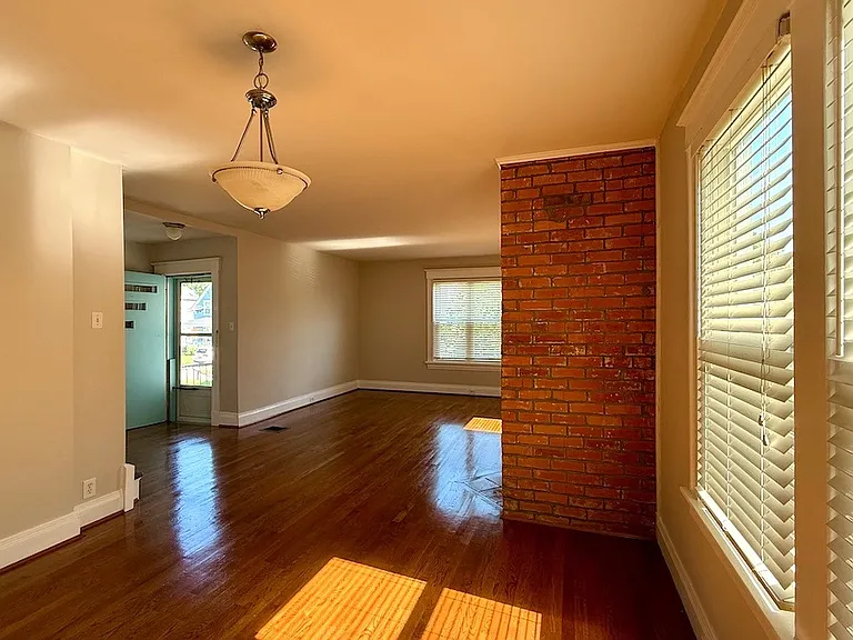 2837 Rosella Ave — Photo 5