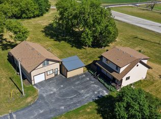 15826 Washington Ave, Union Grove, WI 53182