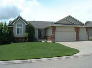 3215 N Lake Ridge Ct, Wichita, KS 67205