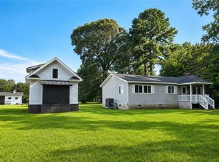 5904 Hattie St, Virginia Beach, VA 23457
