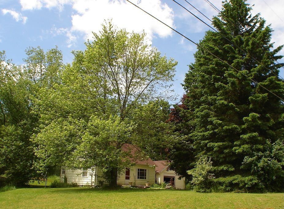 1st image of 3087 Bird Ave NE