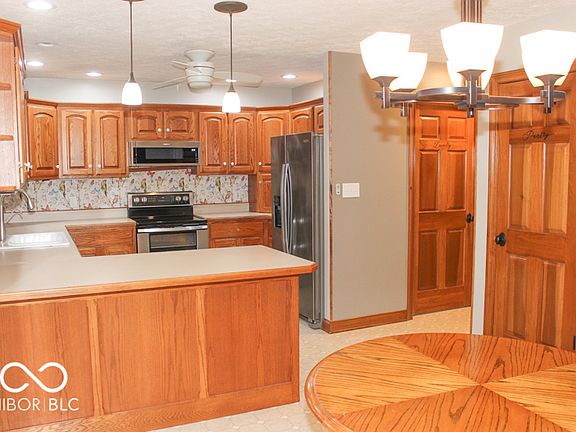 5th image of 1105 S Odell St