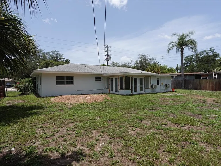 5 S Hercules Ave — Photo 33