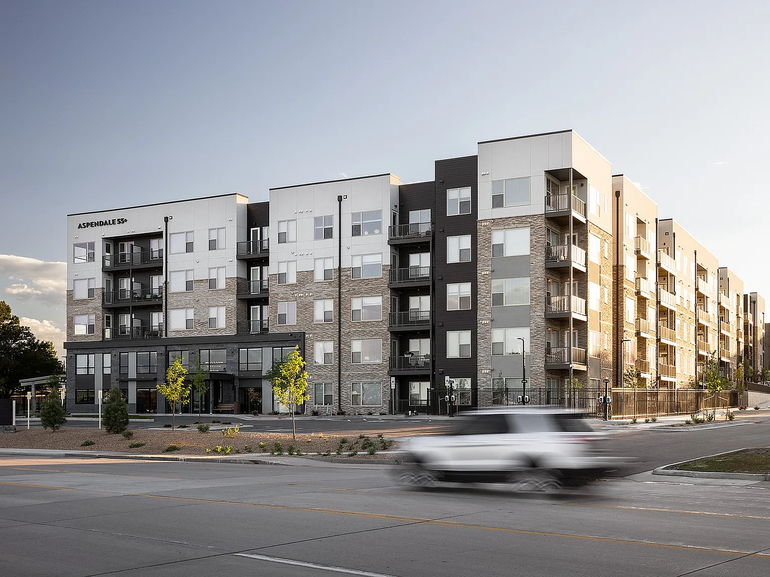 Aspendale Northglenn - 55+ Active Adult Apartment Homes — Photo 2