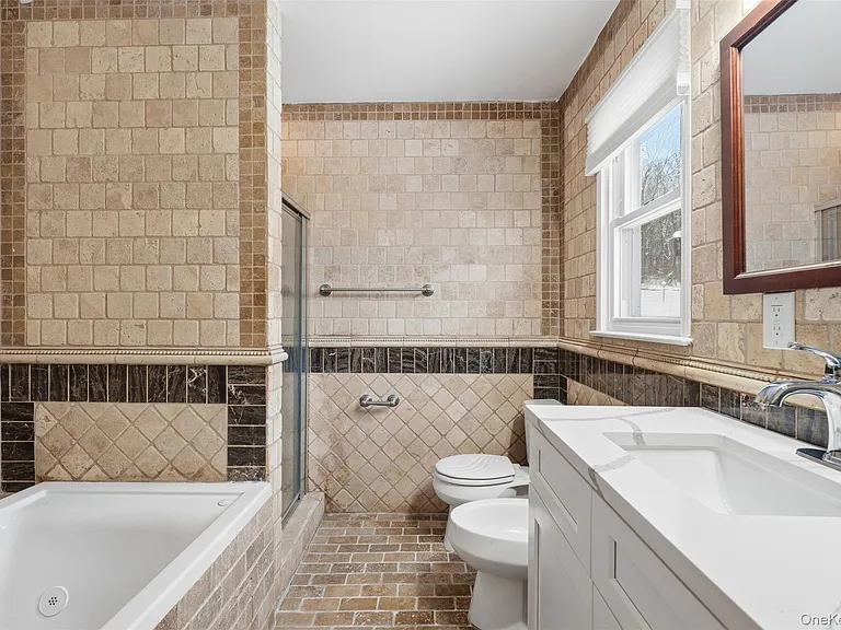 1618 Morningview Dr — Photo 19