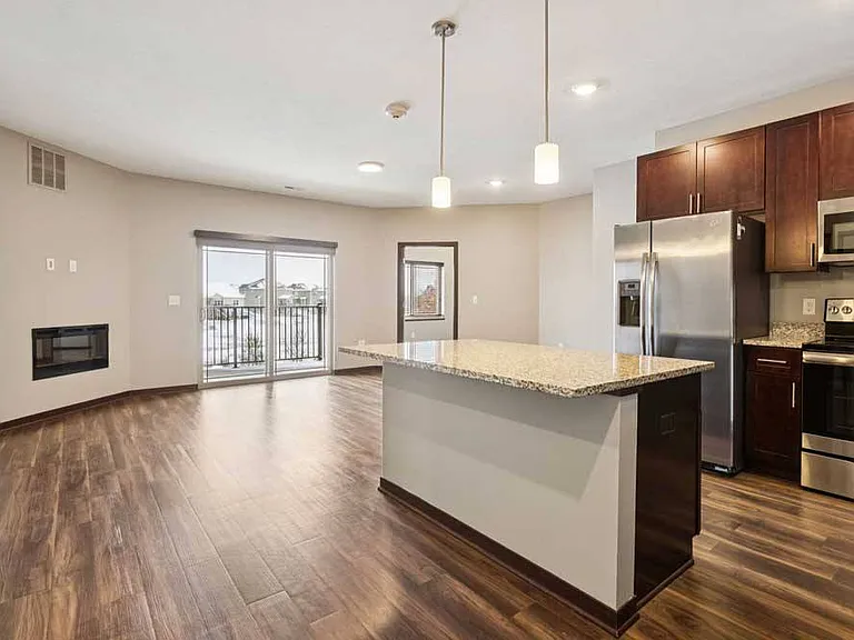 360 at Jordan West — Photo 169