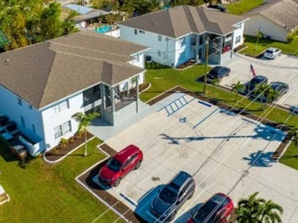 8 Places In the Sun, 37 SE 24th Ave, Cape Coral, FL 33990