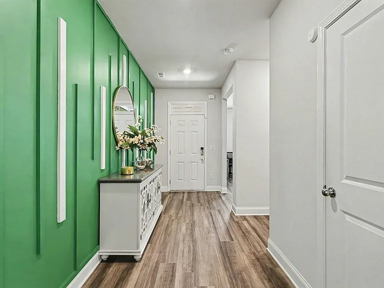 170 Glen Abbey Cir — Photo 4