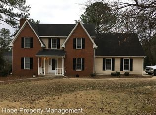 100 Rockspray Rdg, Peachtree City, GA 30269