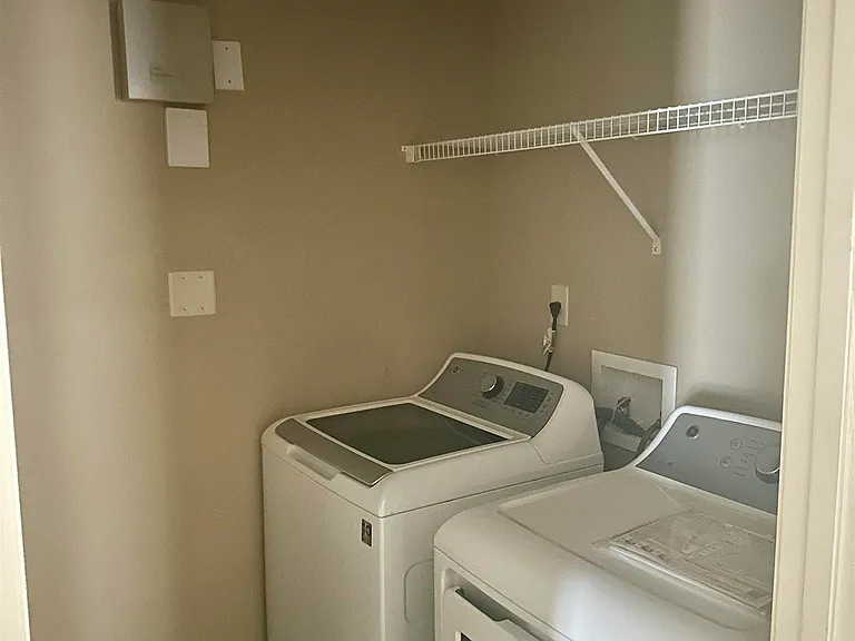 121 Hawks Tail Dr — Photo 38