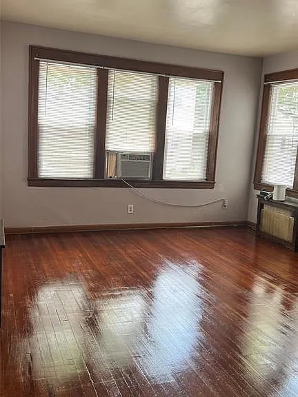 52 Christie Ave #1 — Photo 12