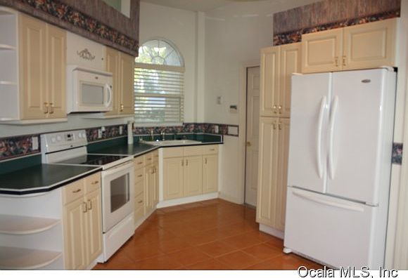 1st image of 1901 Twin Bridge Cir