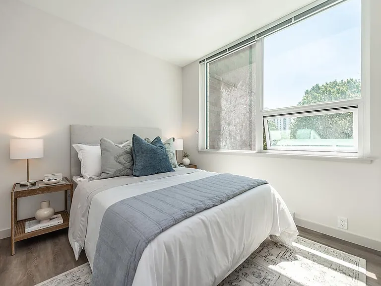 1400 Quadra St — Photo 22