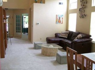 6387 Hillview Cir, Fishers, IN 46038