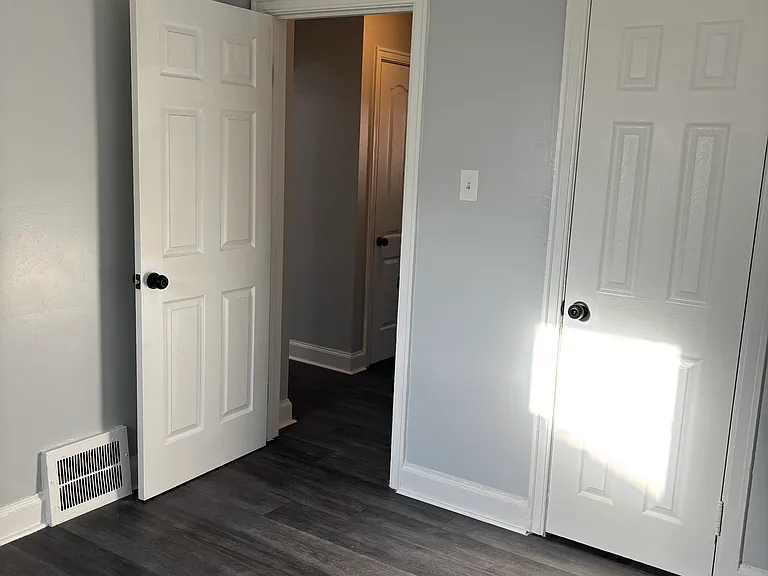 14819 Cloverlawn St — Photo 7