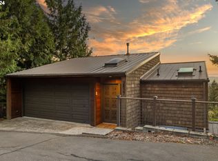 2827 NE Rocky Butte Rd, Portland, OR 97220