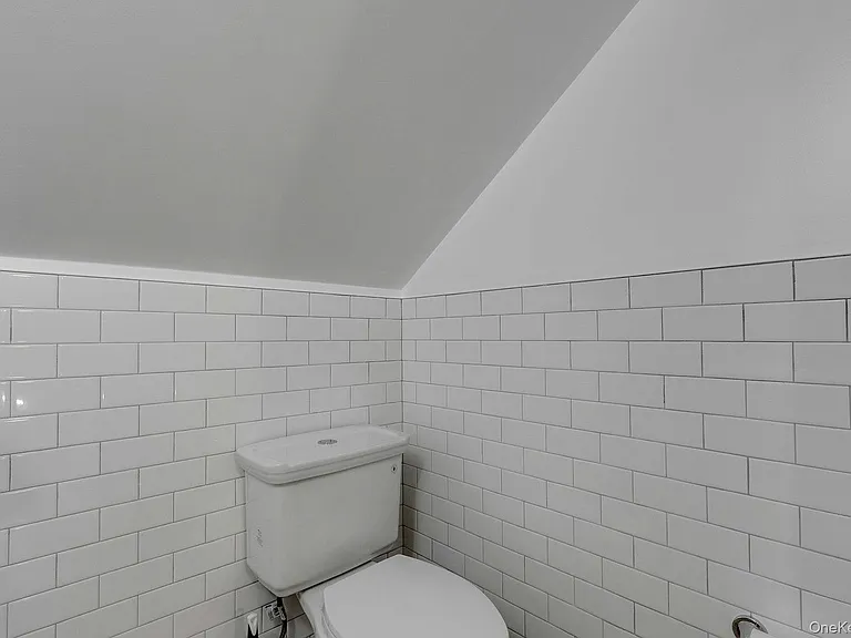 64 Lyons Rd — Photo 37