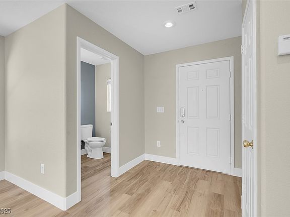 5th image of 7241 Early Pioneer Ave