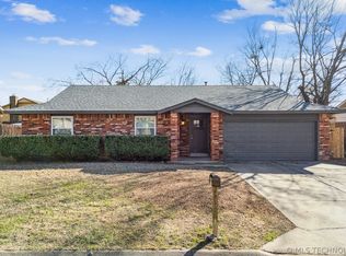 582 E 133rd Pl, Glenpool, OK 74033