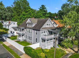 57 Narragansett St, Springfield, MA 01107