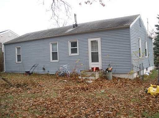 2nd image of 1321 E 33rd St