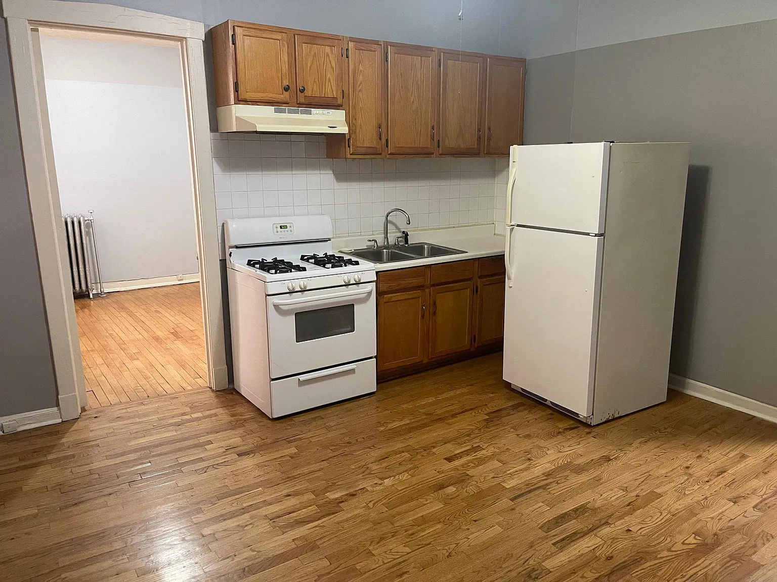 Studio, 425 sqft, $1,075 — Photo 1