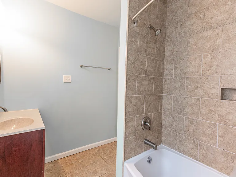 1609 Westfield St — Photo 19