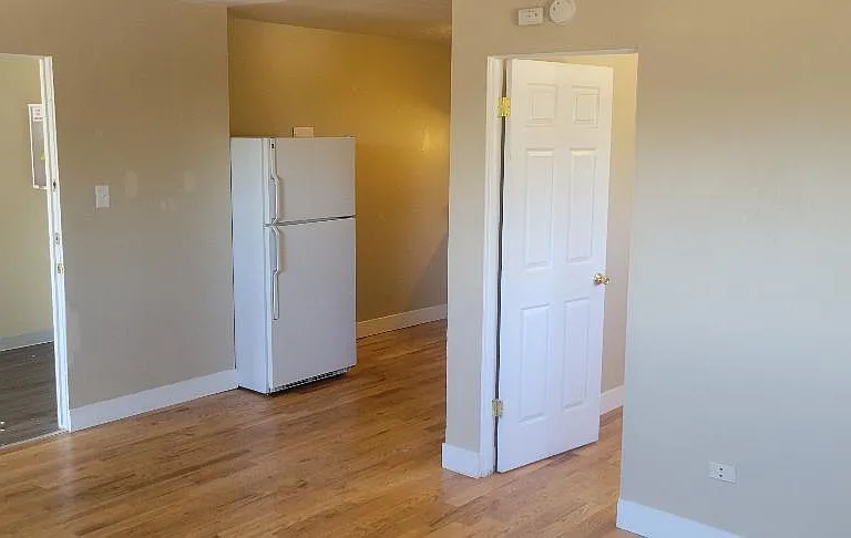 1680 Akron St #104 — Photo 4