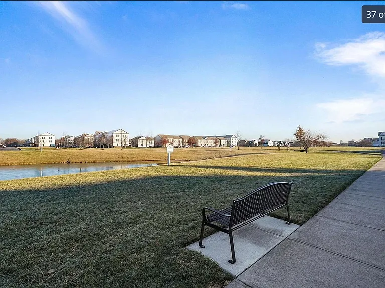 5766 Hayden Run Blvd — Photo 37