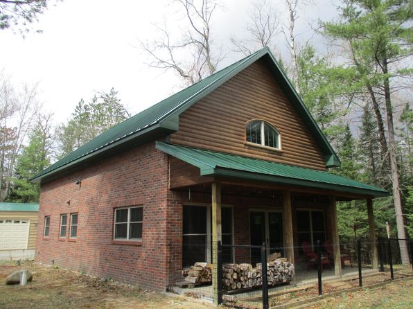 10719 Arrow Dr, Grayling, MI 49738