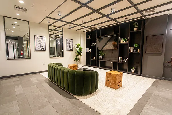 Entry / hallway, photo 1
