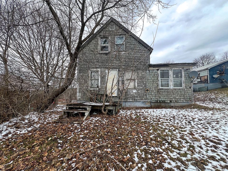 2nd image of 298 Military Street